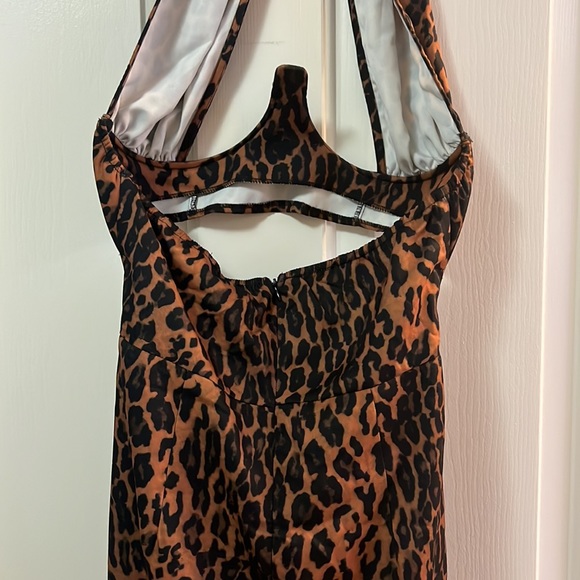 PrettyLitteThing leopard print dress - Picture 6 of 7